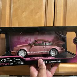Jada 1:18 Pink Slips Porsche 911 Carrera RS 964 (pink) Diecast Car (b)