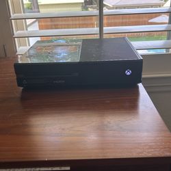 Fully Working Xbox One No Controllers 