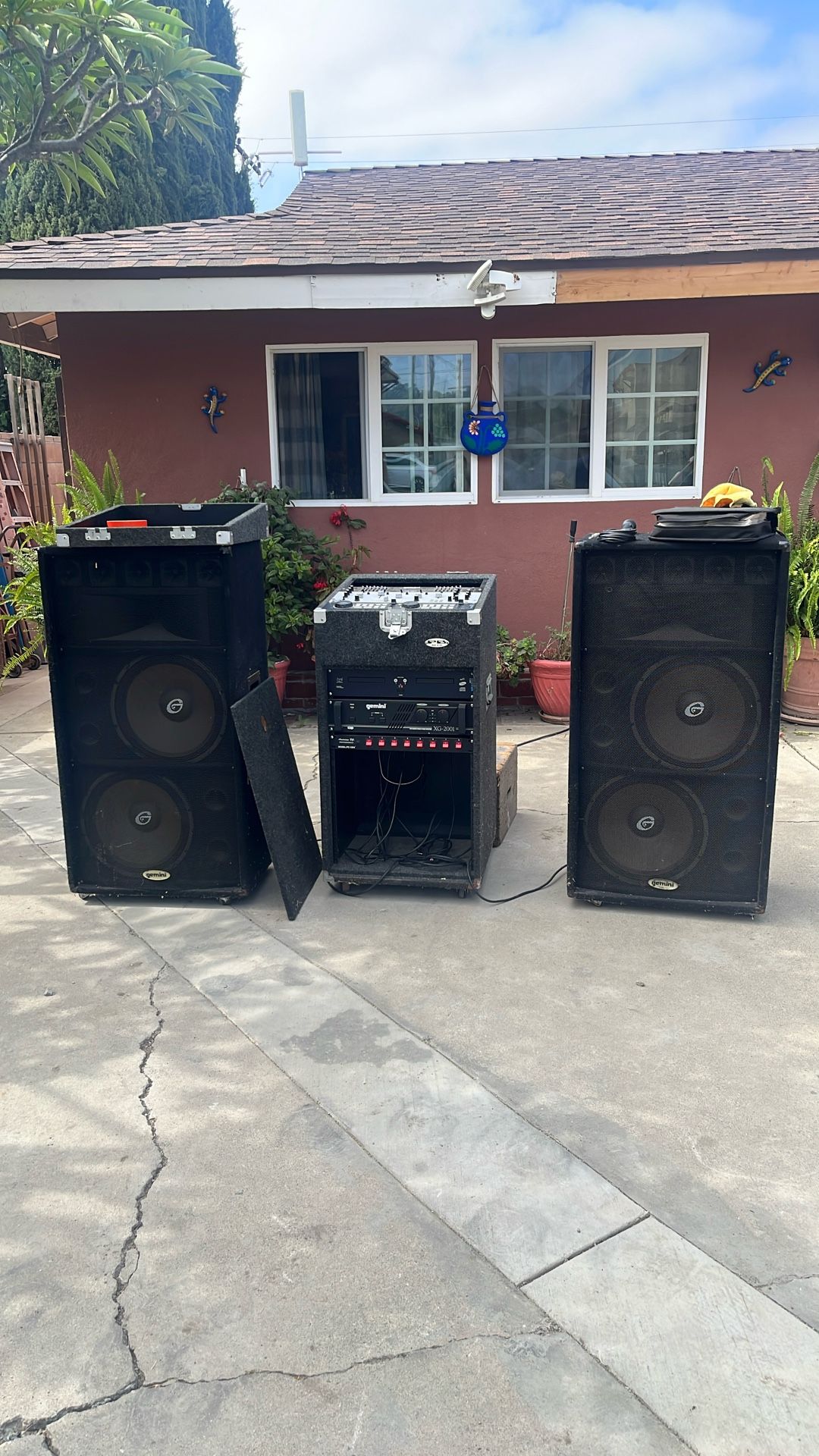 CD DJ Equipment