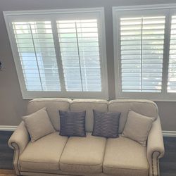 EXCELLENT CONDITION SOFA AND LOVESEAT