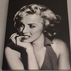 Canvas Of Marilyn Monroe 