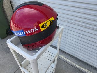 SALOMON RED HELMET $5