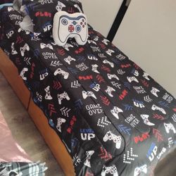 Twin Bed With Mattress 