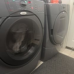 Whirlpool Washer & Dryer 