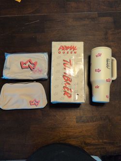 Primal Queen 40 oz Stainless Steel Tumbler and Hip Pack