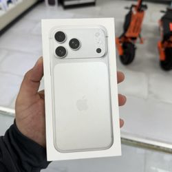 iPhone 17 Pro Max Unlocked 512GB! Finance For $50 Down Payment!!