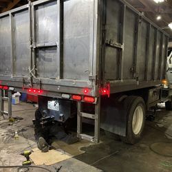 Caja Dompe 12 ‘ /Dump Bodies 