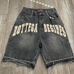 BOTTEGA DESIRES Shorts