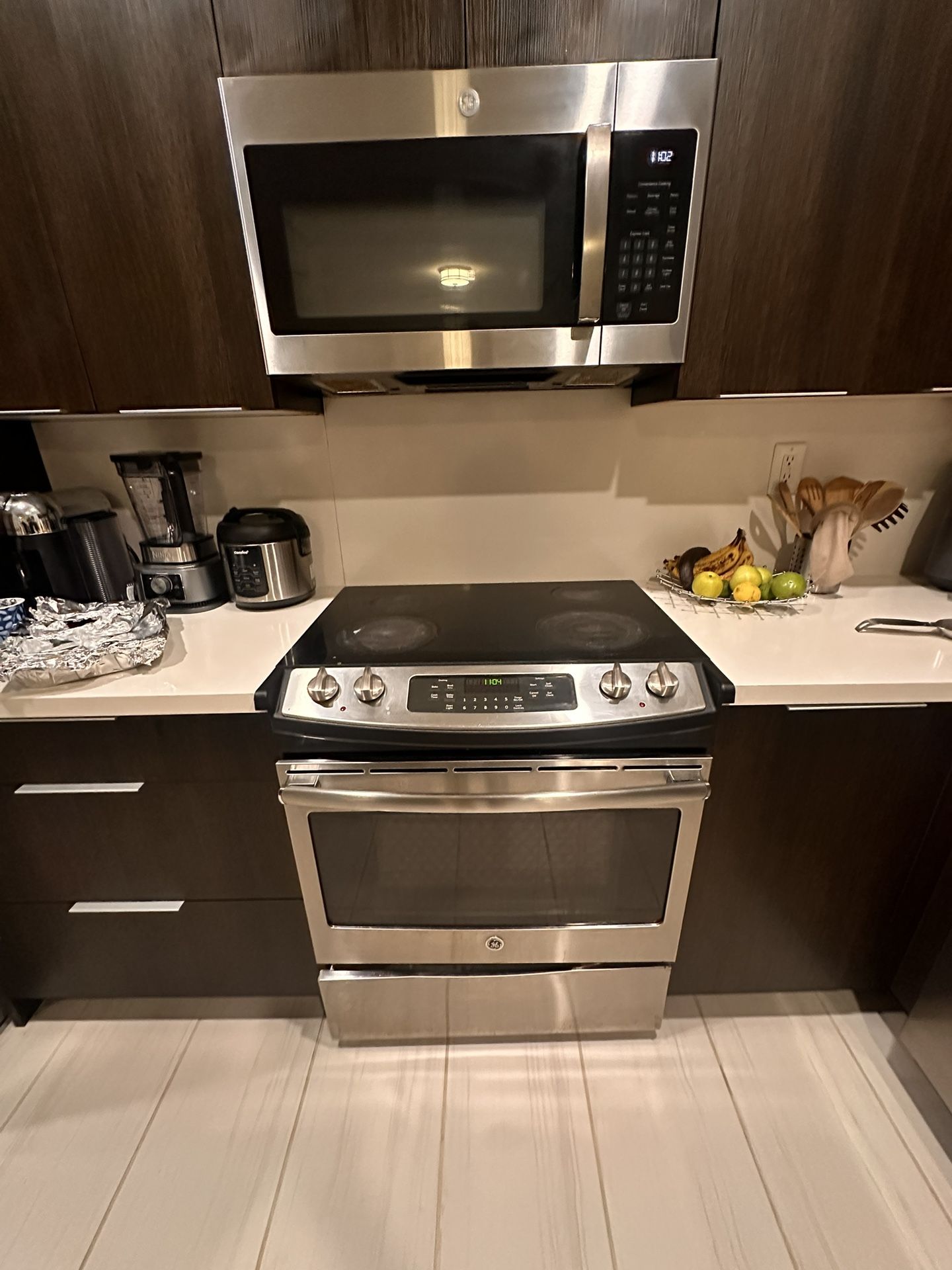 General Electric Microwave And Stove/oven