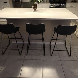 Leather Sued barstools 