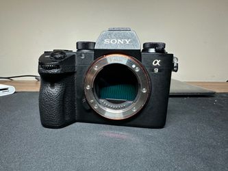 Sony a9. Body