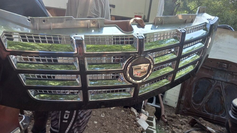 Escalade Grille