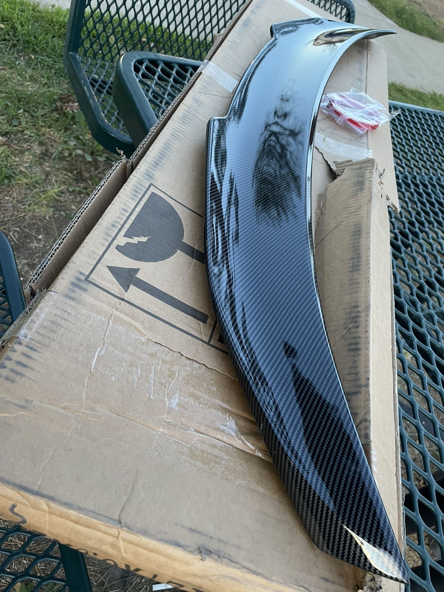Q50 High Duck Bill Spoiler New I’m Box ( Carbon Fiber Print ) 