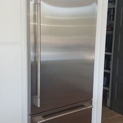 Fulgor Built In Fridge/freezer 