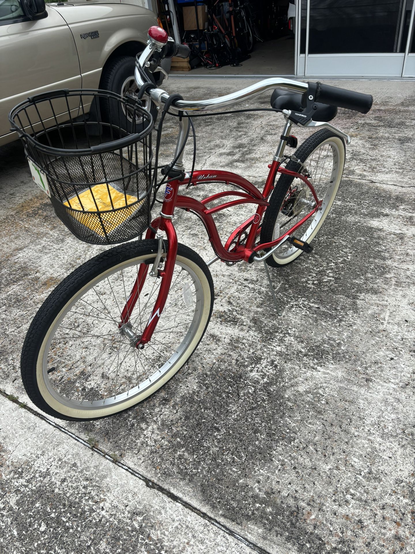 Firmstrong Urban Cruiser Bike In Like New Condition 