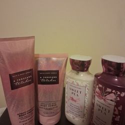 BATH AND BODY WORKS