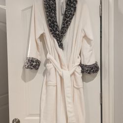 Carole hochman Luxuriously Soft Plush Wrap Robe Ivory Grey Leopard Print L