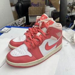 Nike - Nike Air Jordan 1 Mid
