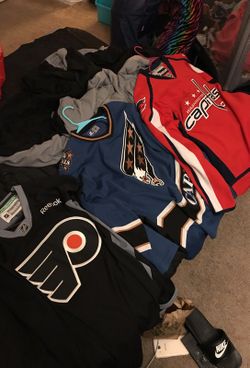 Hockey jerseys !!🔥🔥 size medium