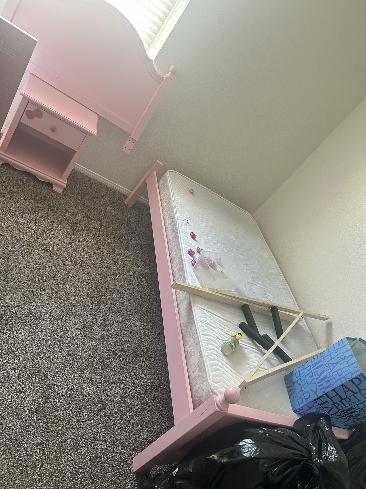 Hello Kitty Bed set 