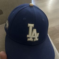 Dodger hat size 7 1/8 $30