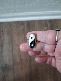 Yin Yang Ring