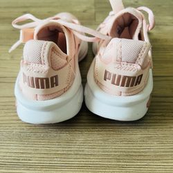 Girls Puma Shoe