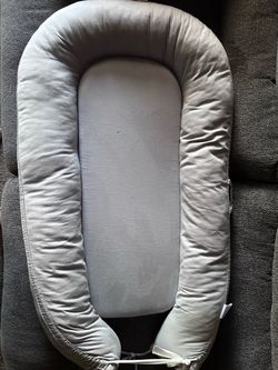 Gray Baby Lounger Nest Pod