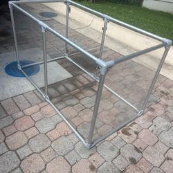 Acrylic/ Plexiglass Pet Enclosure