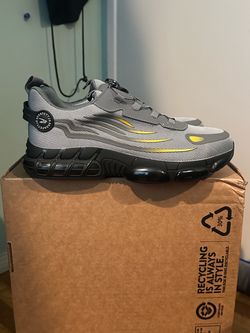 Steel toe shoes