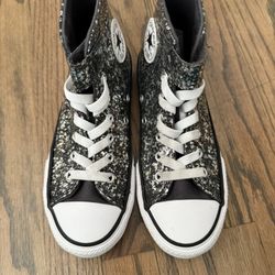 Girls Converse Size 2
