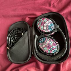 Bose Quiet Comfort 35 II Headphones. PARTS/ REPAIR + Case. Right ear not working