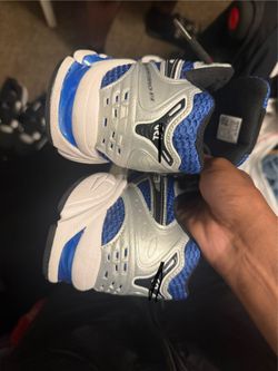 ASICS size 8 MEN!!! Pick up only