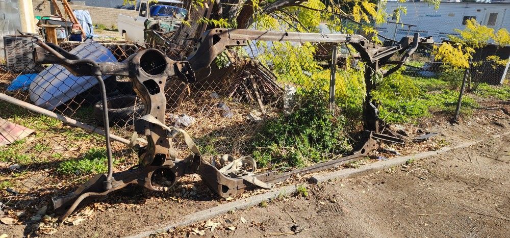 78-87 El Camino Frame