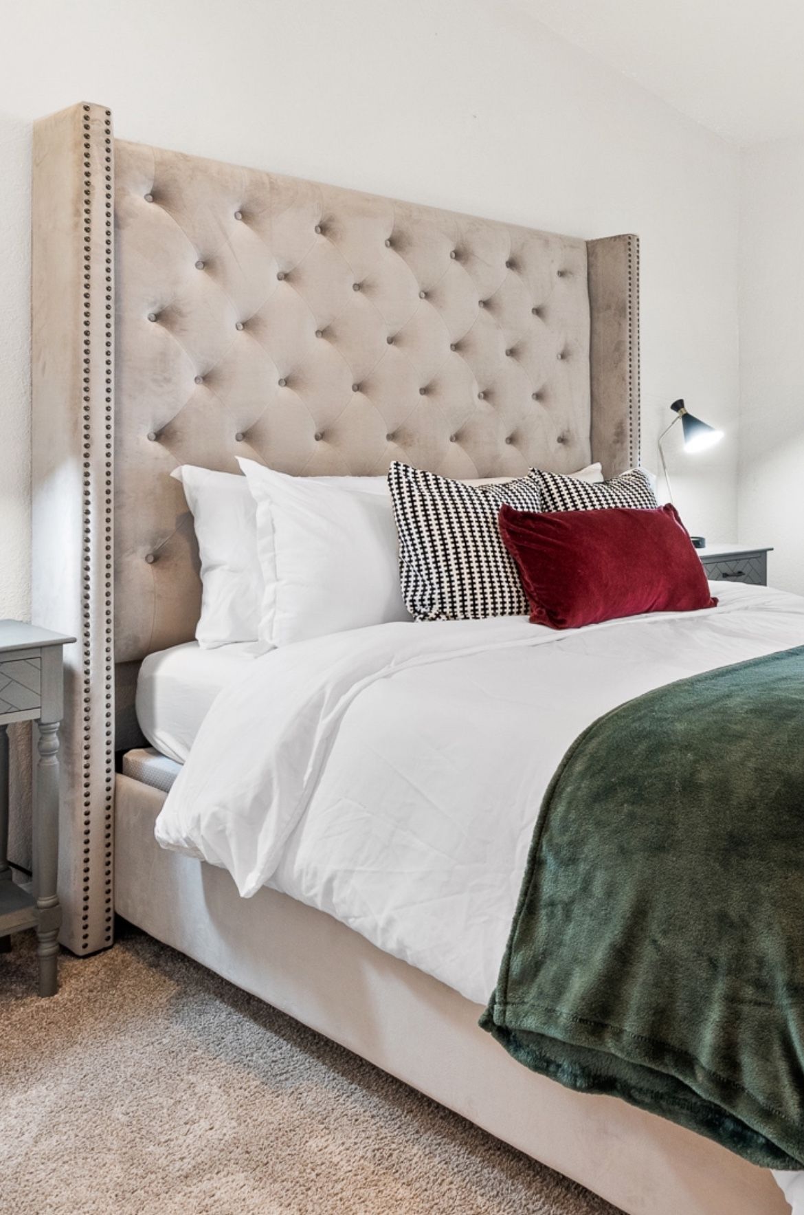 Velvet Light Gray Tufted Queen Bed