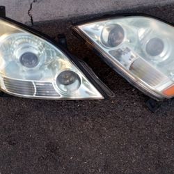 2003-2009 Lexus GX470 Headlights With All The Accessories Including Lights Bulbs Oem.