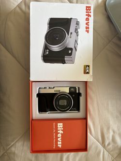 Digital camera
