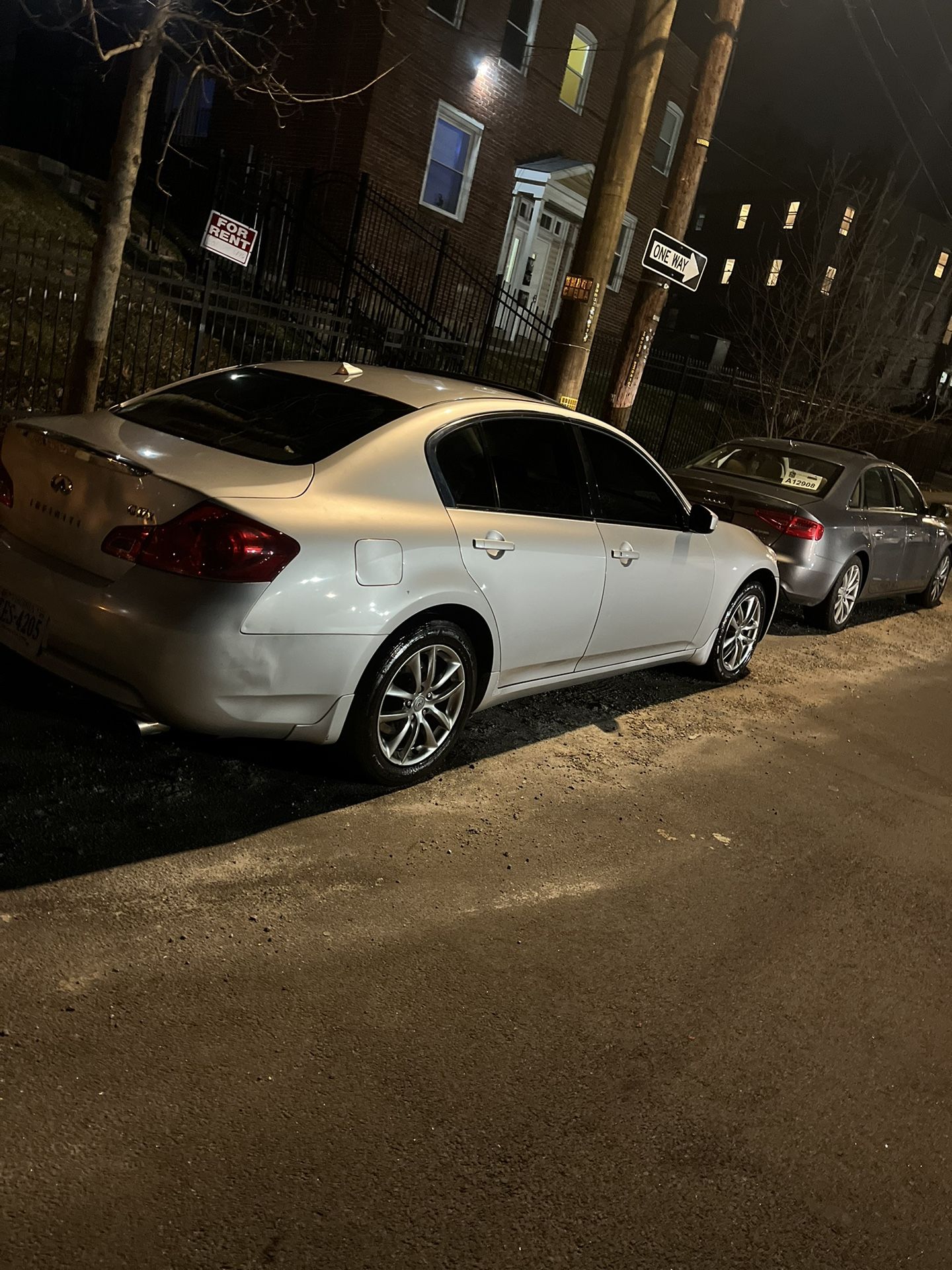 2010 Infiniti G37