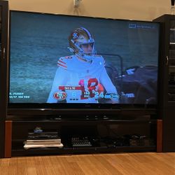 92 Inch Mitsubishi DLP TV