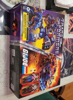Transformers x G.I.JOE Collaborative 2024' Decepticon "SOUNDWAVE Dreadnok Thunder Machine" $80.00 FIRM
