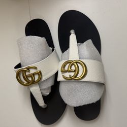 Gg Withe Flat Sandal