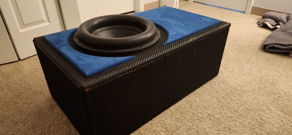 15 Inch Sundown Audio X15 w/ Custom Ported Box.