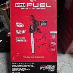 M18 FUEL 18V Brushless Cordless 20 in. Dual Battery Chainsaw