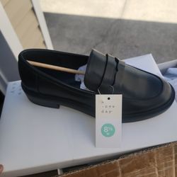Women's Size 8.5 Shoes. Brand New