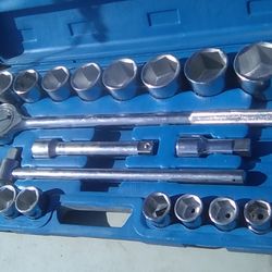 21 Piece Socket Wrench Set