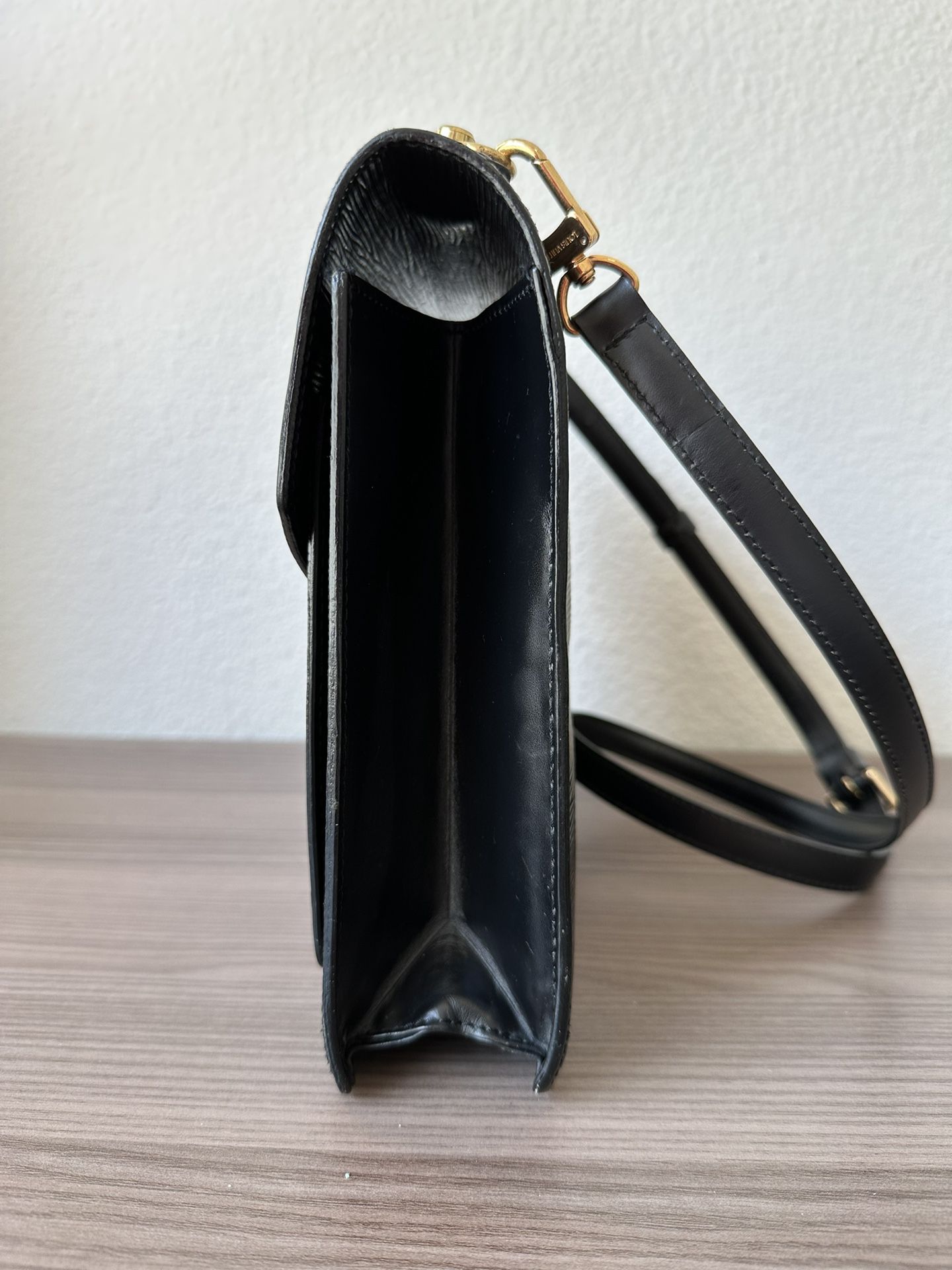 [Pre-order] LV Epi Monceau with Shoulder Strap (Black / Gold)