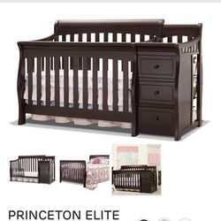 Full size bed/ crib