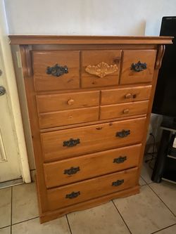 Dresser