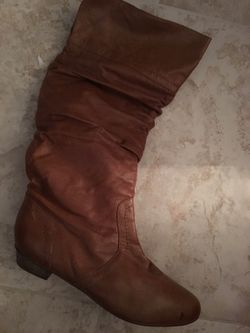 Steve Madden leather boots. worn once