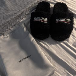 Furry Slides SIZE 9-11